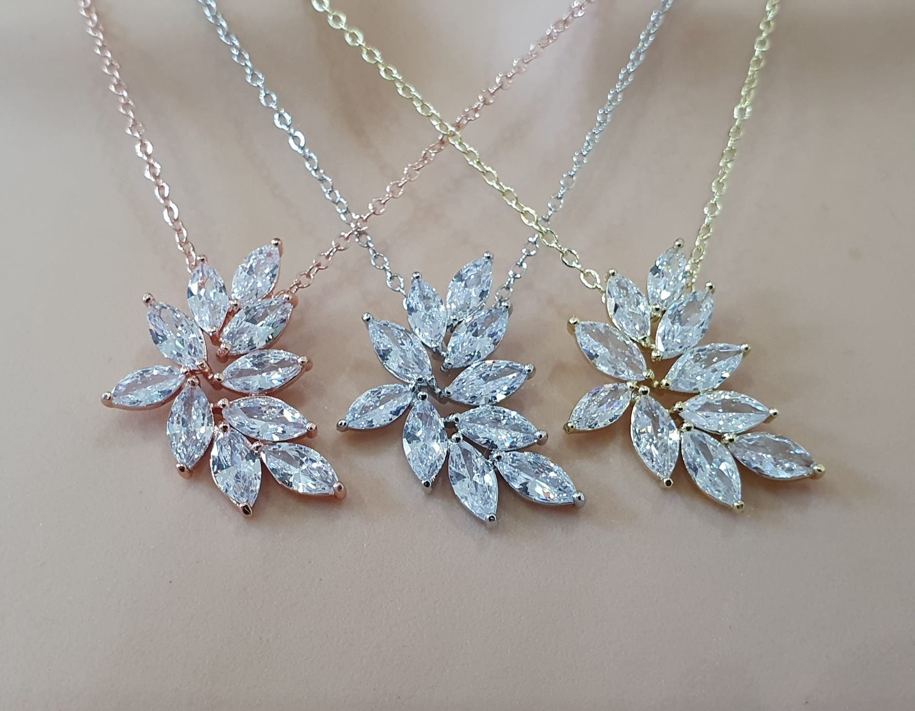 Gold Crystal Adjustable Flower Leaf Pendant Necklace