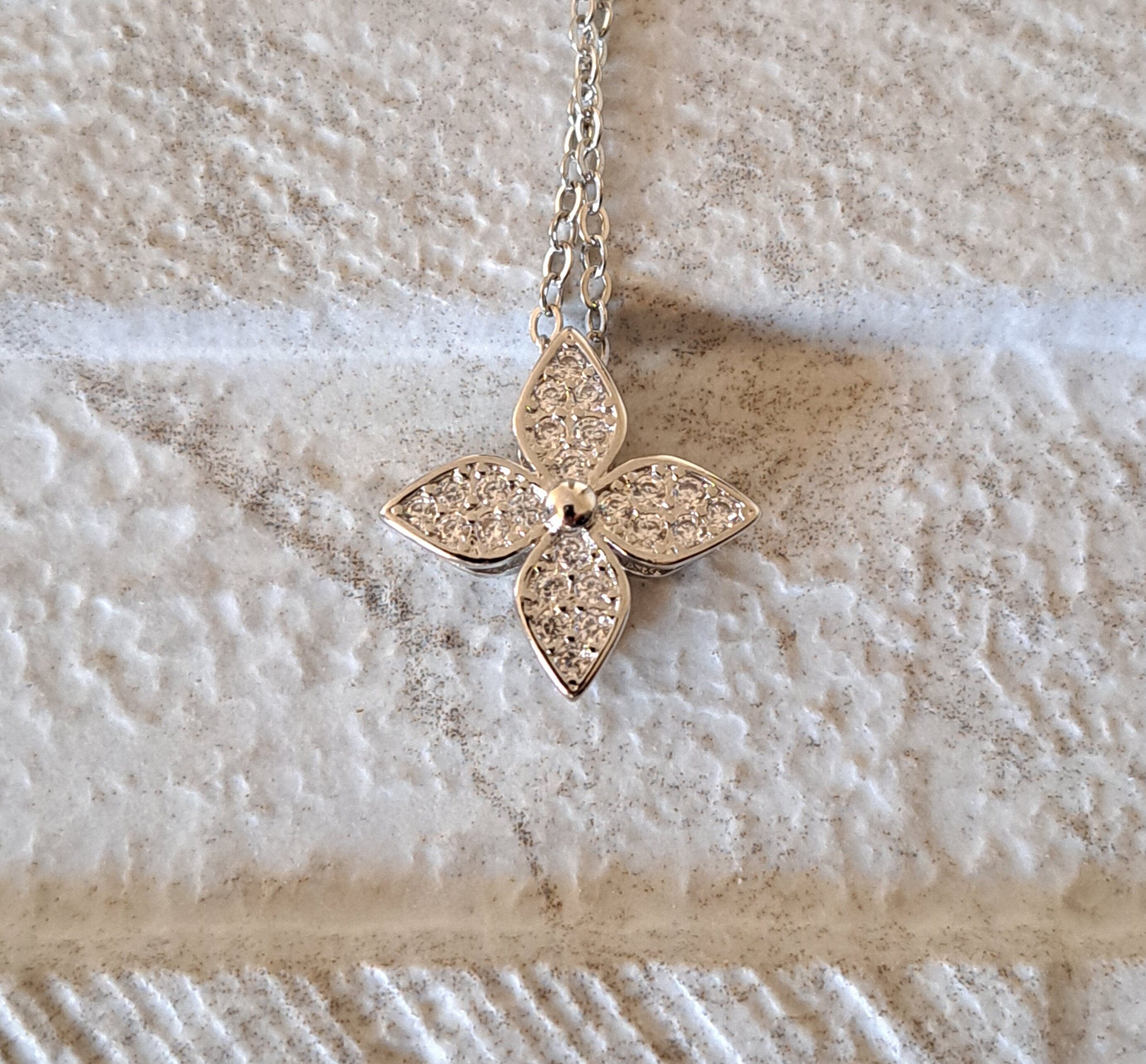 Silver 925 Plated Blossom Star Swarovski Crystal Clover Pendant Necklace