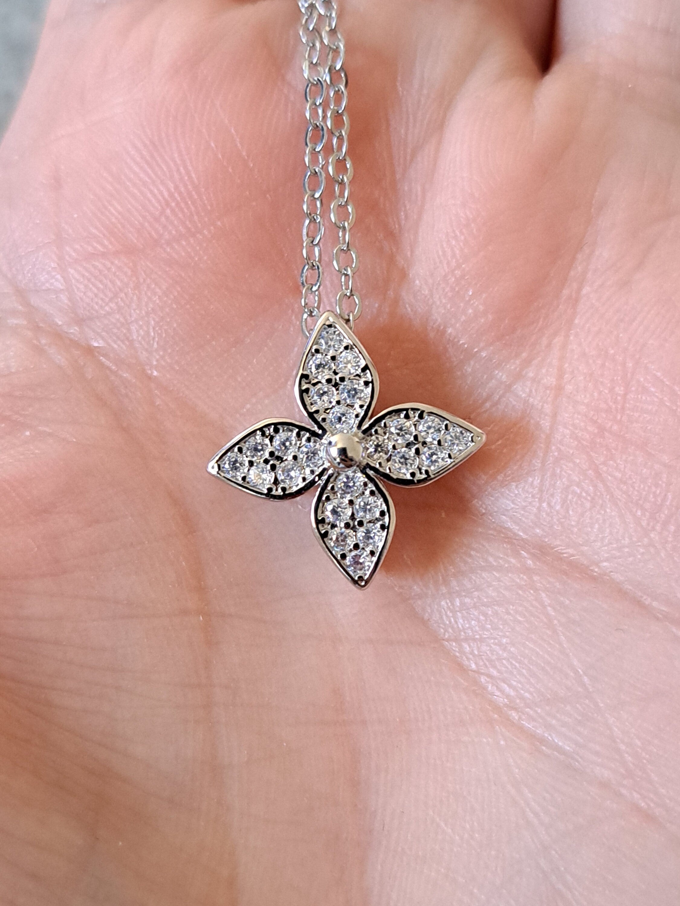 Silver 925 Plated Blossom Star Swarovski Crystal Clover Pendant Necklace