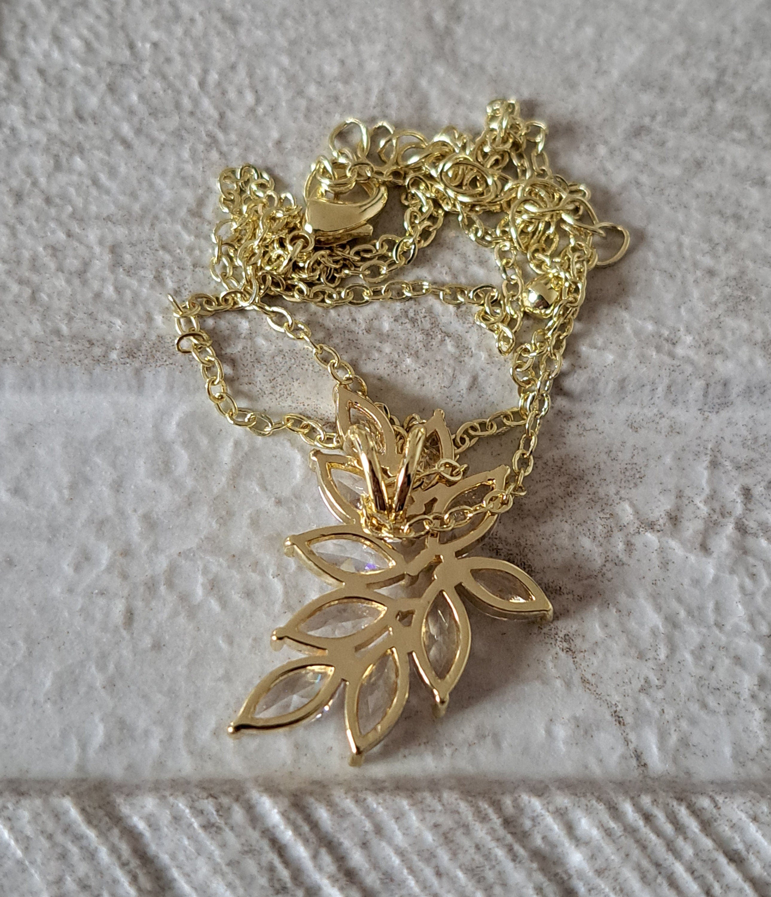 Gold Crystal Adjustable Flower Leaf Pendant Necklace