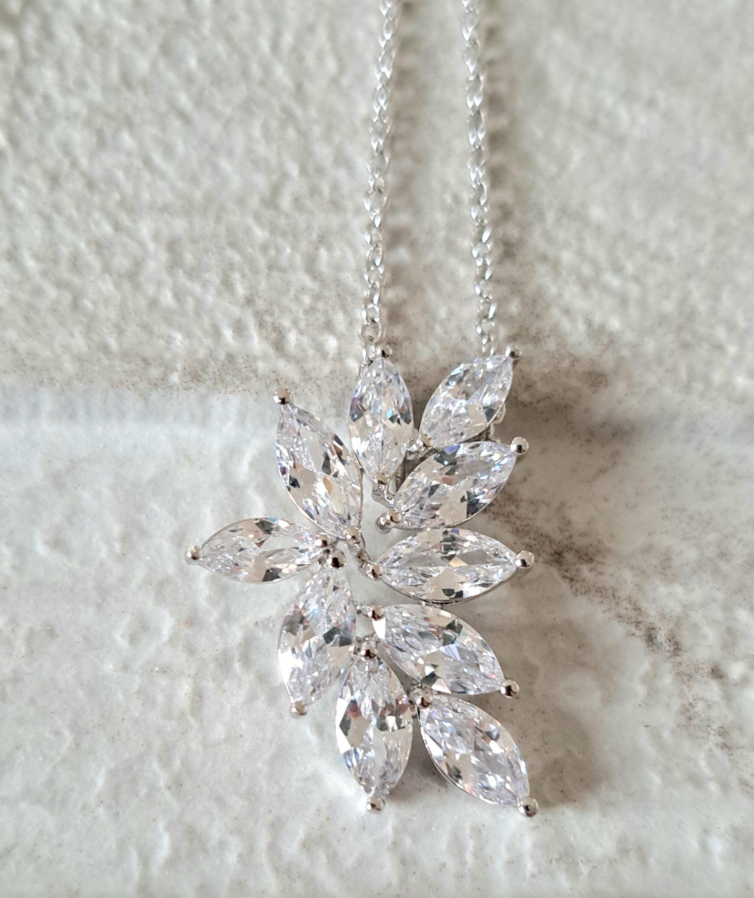 Silver Crystal Adjustable Flower Leaf Pendant Necklace