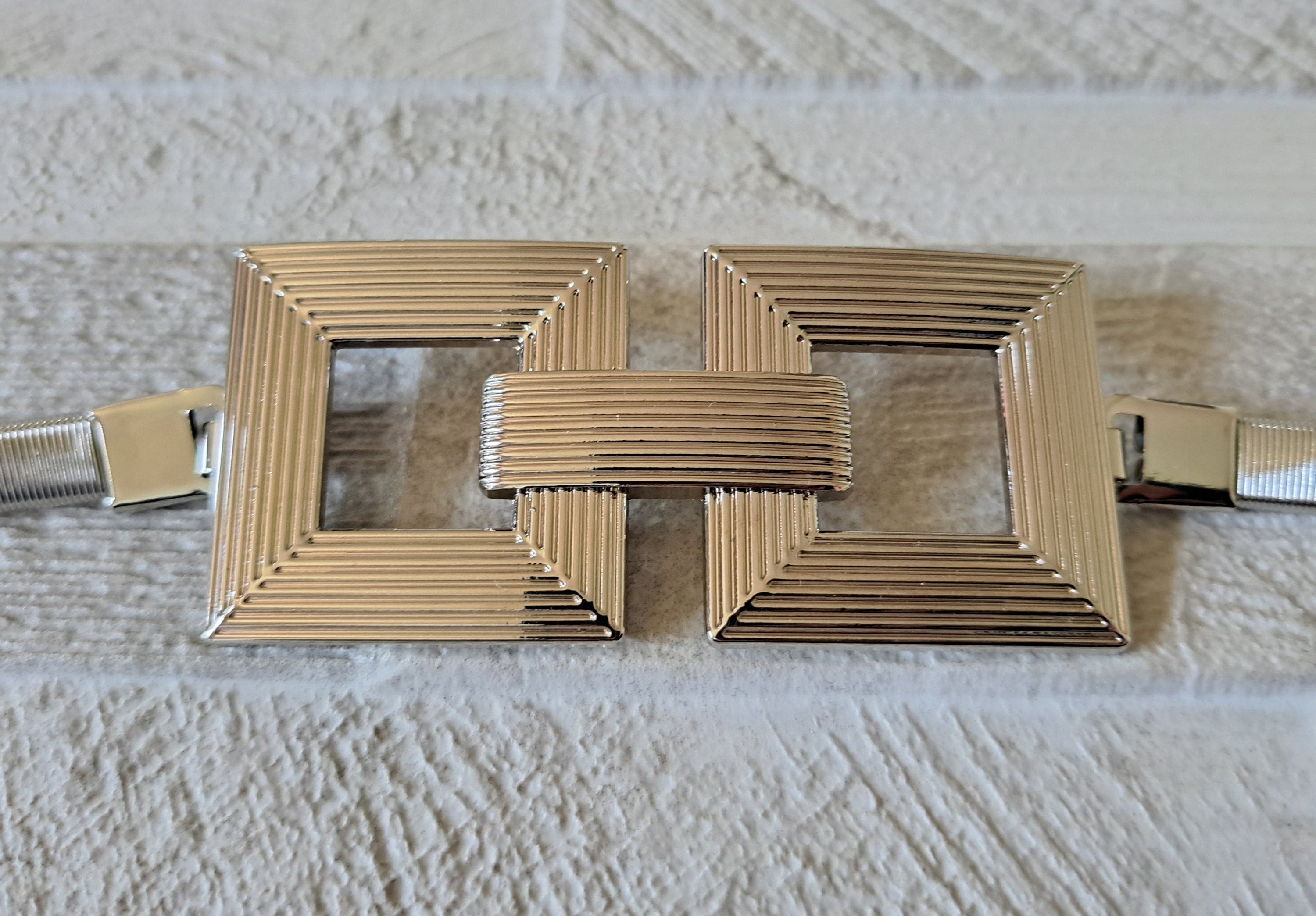 Silver Thin Stretch Dress Belt with Four Knot Buckle