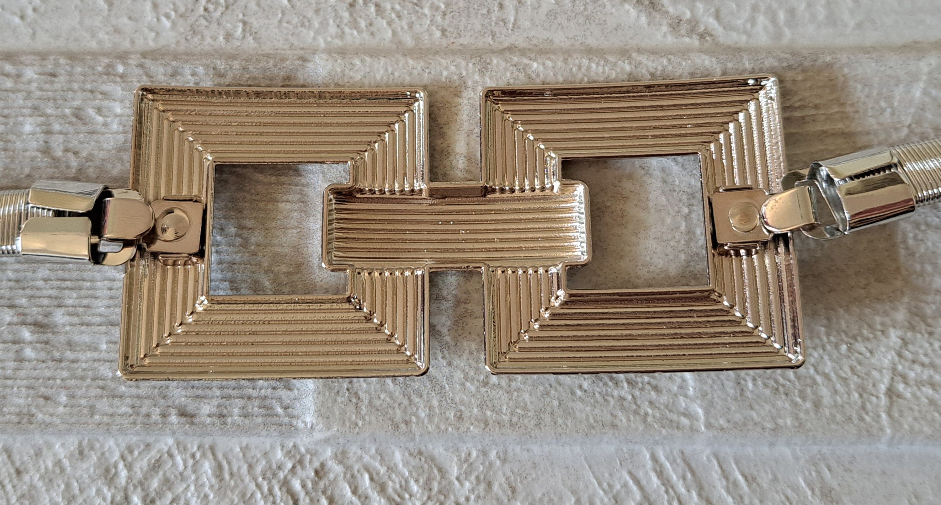 Silver Thin Stretch Dress Belt with Four Knot Buckle