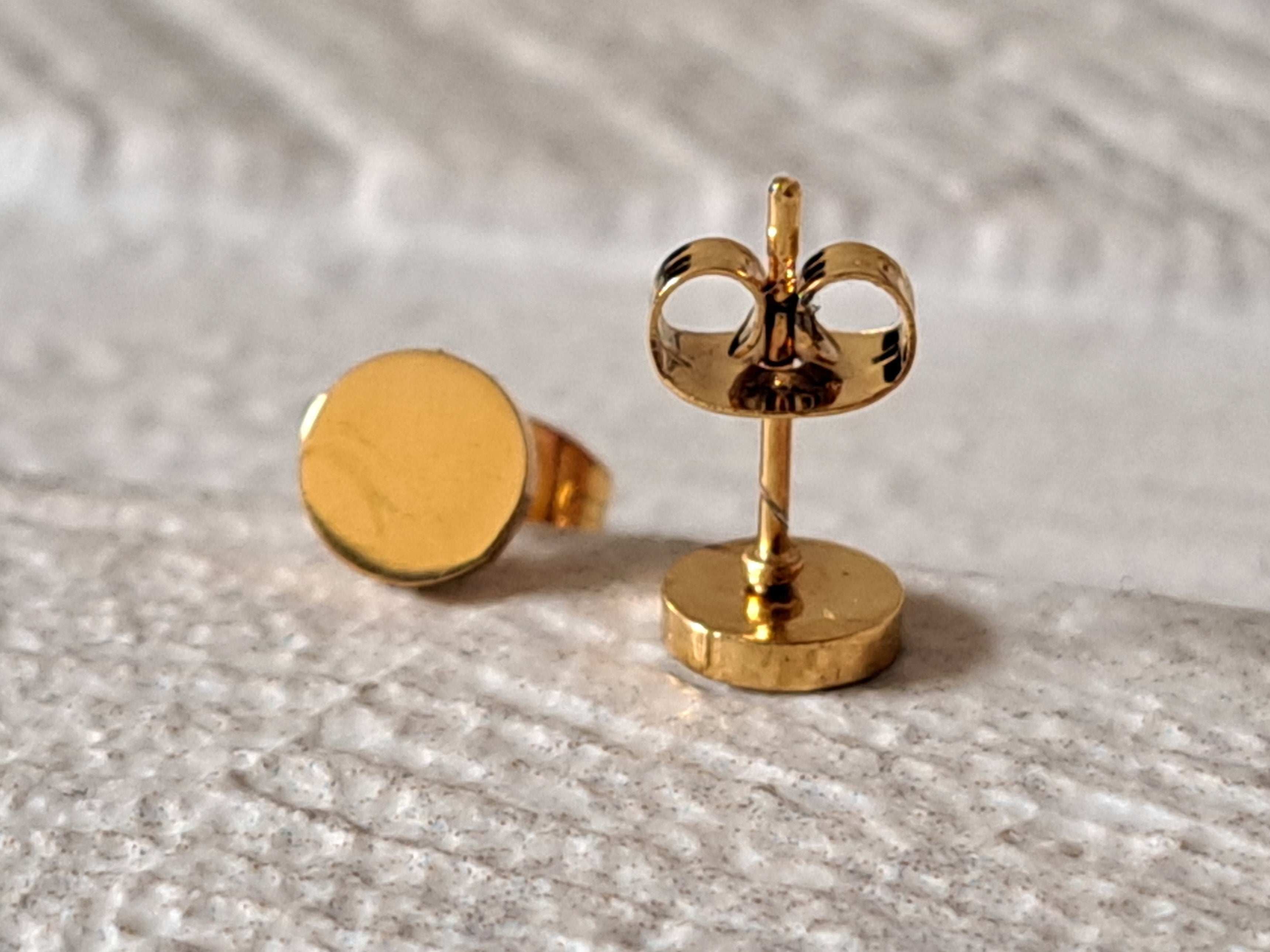 Gold Small Circle Dot Round Earrings