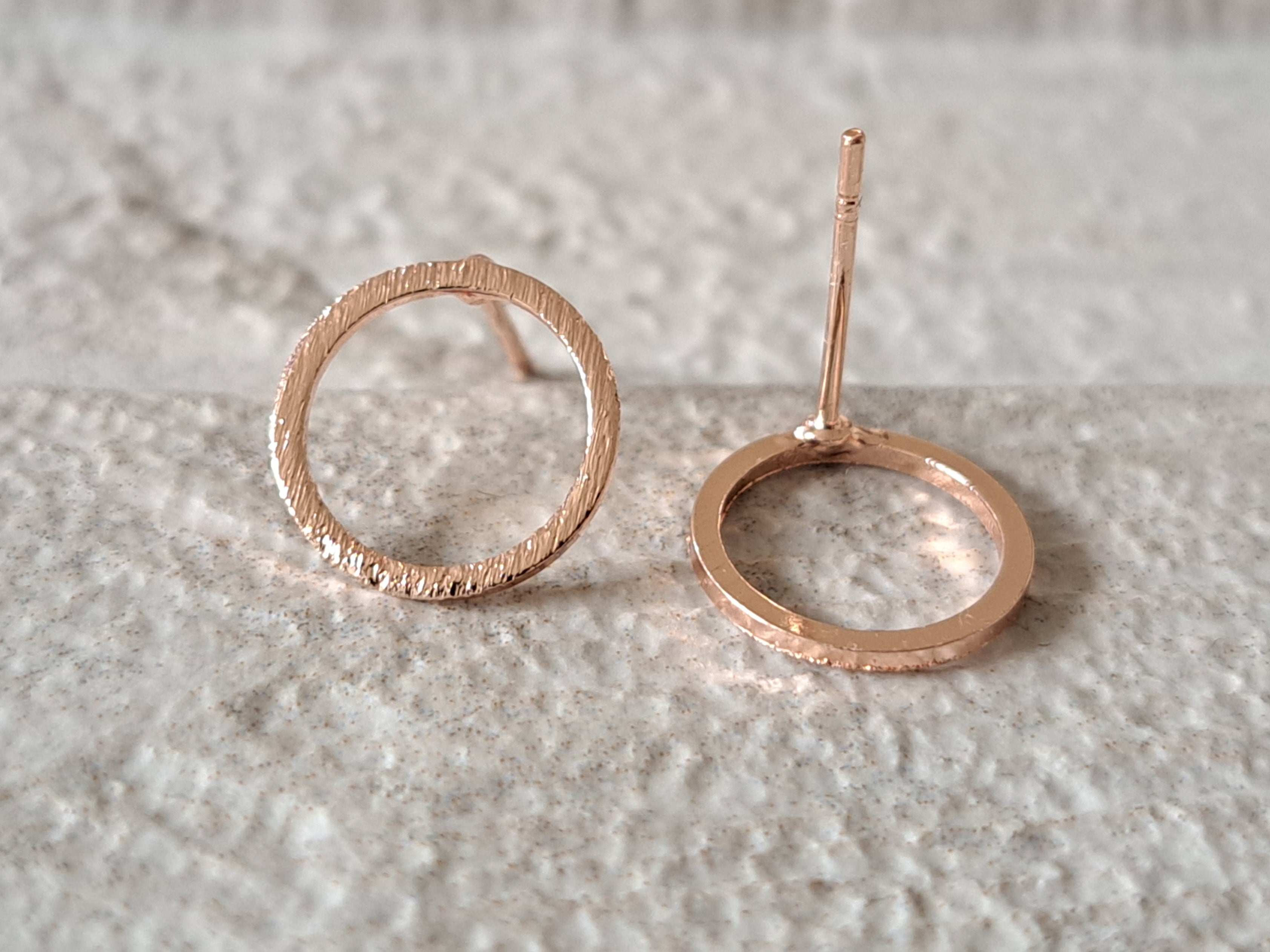 Rose Gold Textured Hollow Circle Stud Earrings
