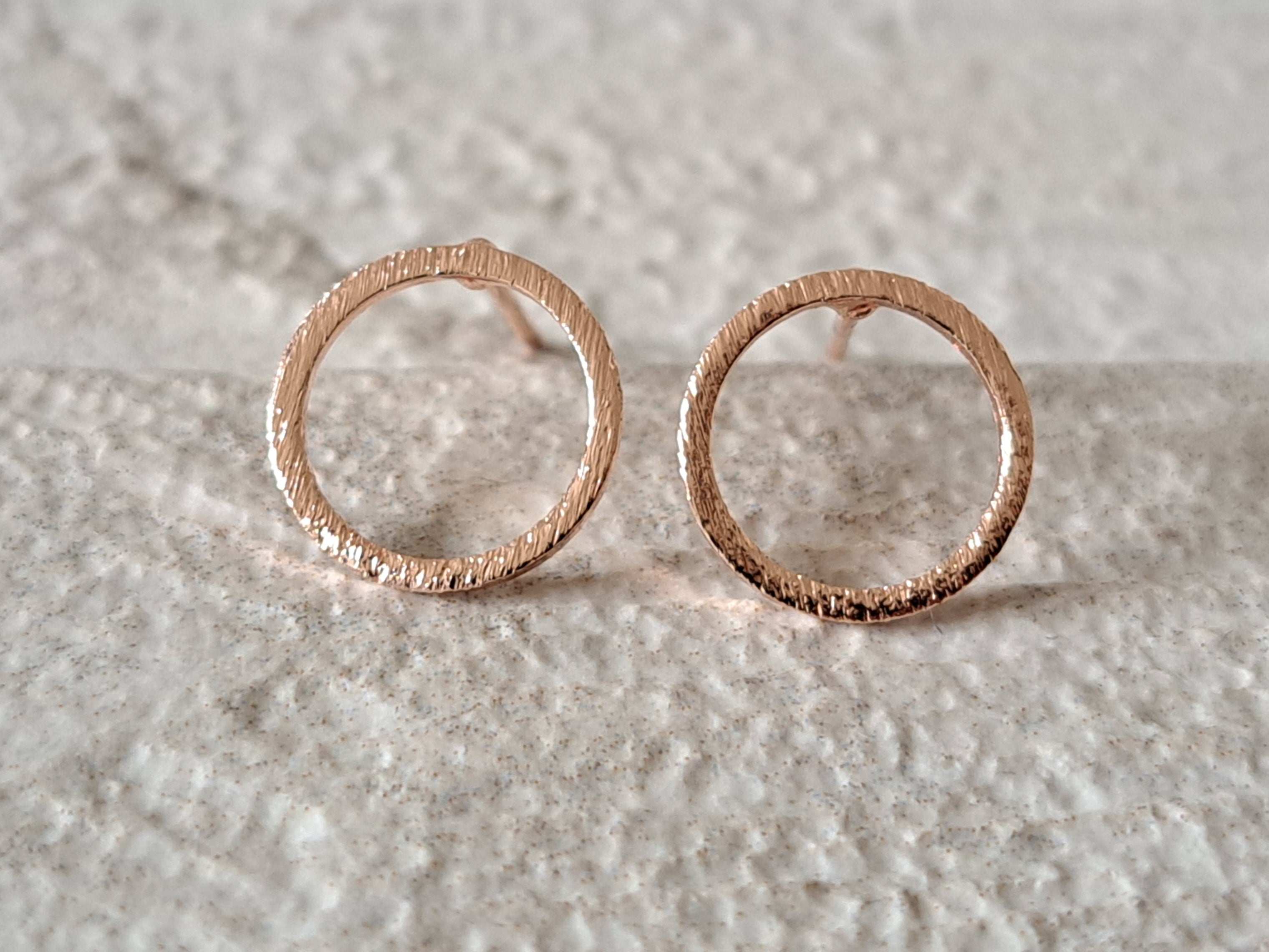 Rose Gold Textured Hollow Circle Stud Earrings