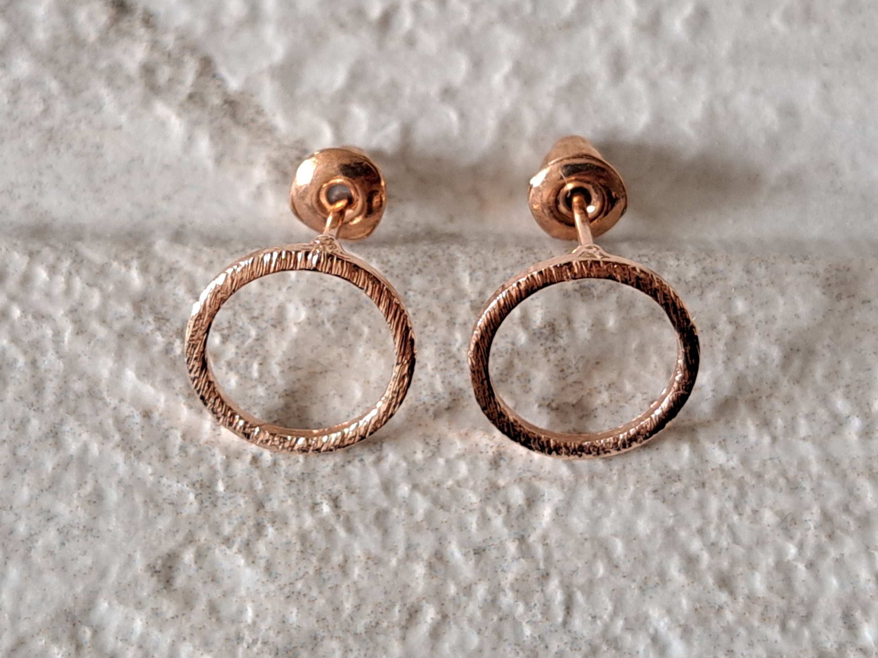 Rose Gold Textured Hollow Circle Stud Earrings