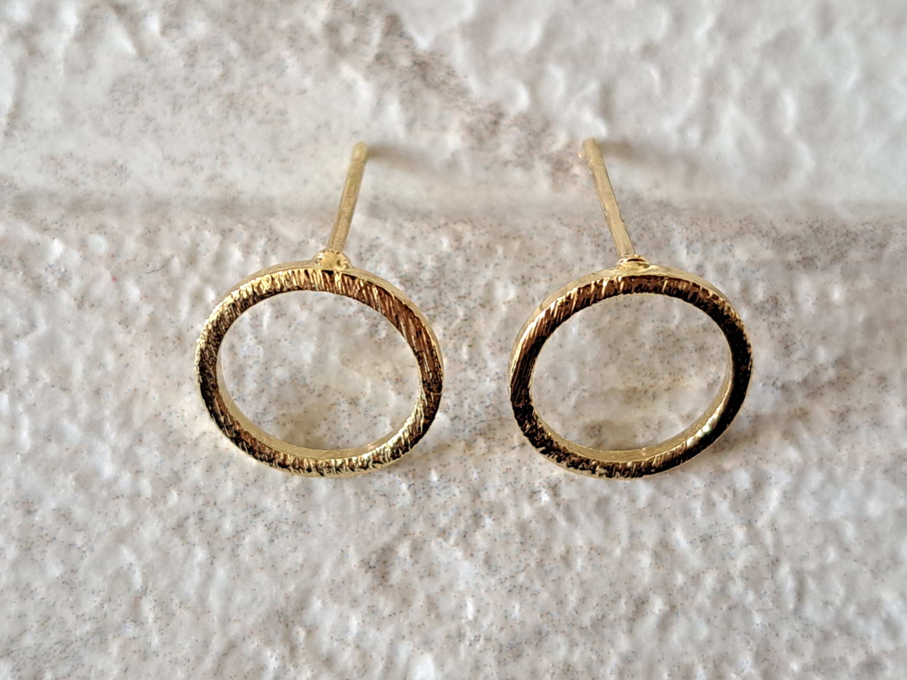 Gold Textured Hollow Circle Stud Earrings